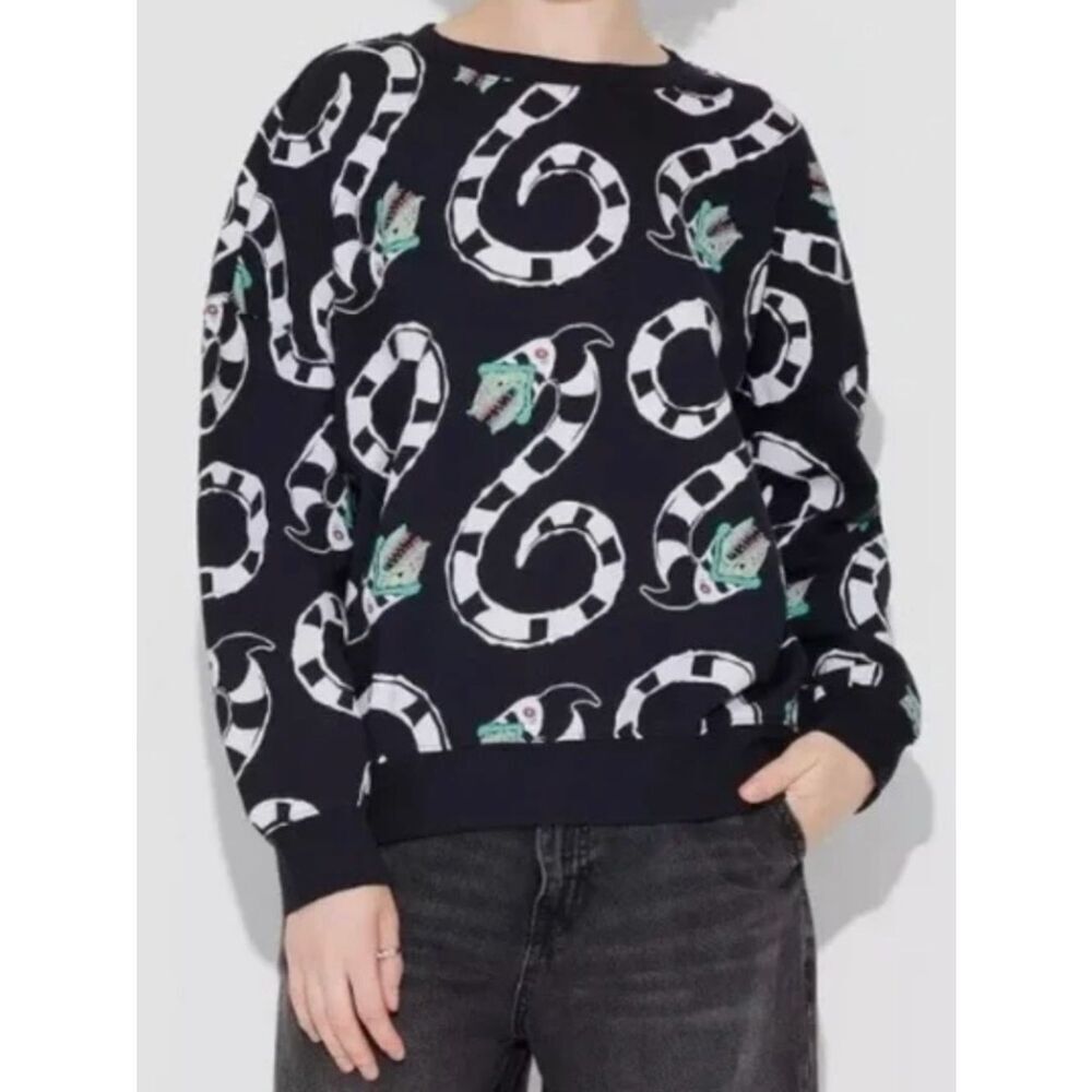Beetlejuice Sandworm Crewneck Sweatshirt Small